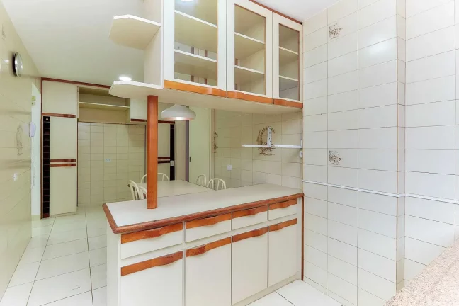 Imagem Apartamento 3 dormitórios 1 Suíte e 1 vaga de garagem em Curitiba