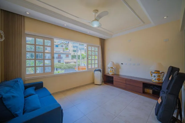 Imagem Casa à venda, 5 Quartos, 15 minutos do centro de Alphaville.