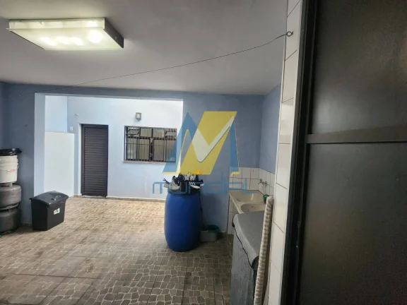 Imagem O sobrado que une conforto, espaço e localização estratégica em Sto Andre.