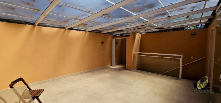 Imagem Casa de Luxo no Campo Belo: 6 Quartos, 5 Suítes, 10 Banheiros, 5 Vagas de Garagem e 504m² em São Paulo-SP