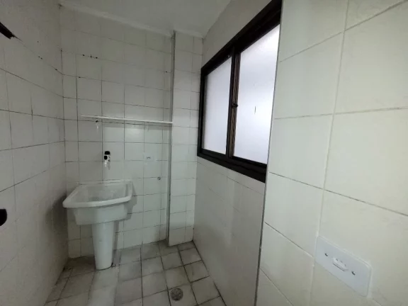 Imagem PITANGUEIRAS – UMA QUADRA DA PRAIA, LOCAL NOBRE, OPORTUNIDADE ÚNICA, 85 M² ÚTEIS, LOCALIZAÇÃO PRIVILEGIADA, GARAGEM NO PRÉDIO, ÁREA DE LAZER