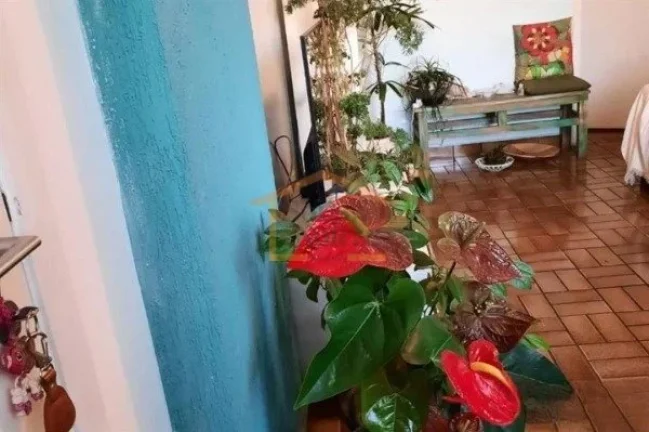 Imagem Apartamento 55m², com 2 dormitórios, 2 banheiros, sendo um na área de serviço, possui vista para...