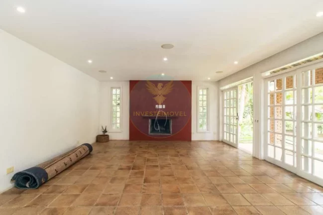 Imagem Casa em Condomínio a Venda no bairro Granja Viana - Cotia, SP