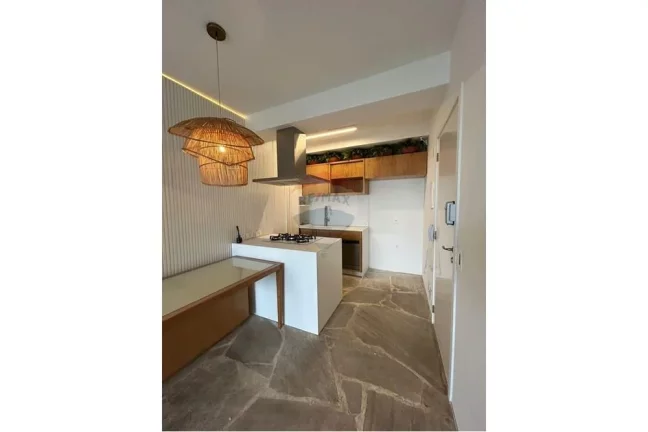 Imagem Apartamento Garden que se destaca pela localização no bairro charmoso da Vila Madalena, com 2 dormitórios, sendo 1 suite, 2 banheiros e 1 vaga .