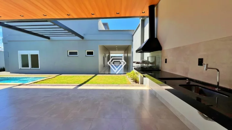 Imagem Casa 4 Suítes, 240 m² c/ Lazer à Venda na 309 Sul