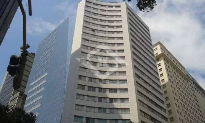 Imagem Sala Comercial de 188m² na Av. Rio Branco – Espaço com Ar Central no Centro