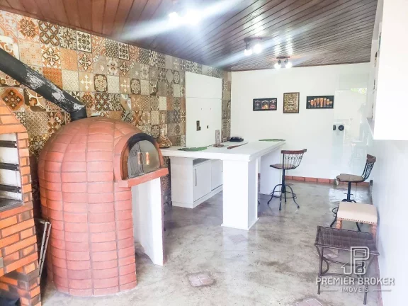 Imagem Casa com 3 dormitórios à venda, 250 m² por R$ 890.000,00 - Panorama - Teresópolis/RJ