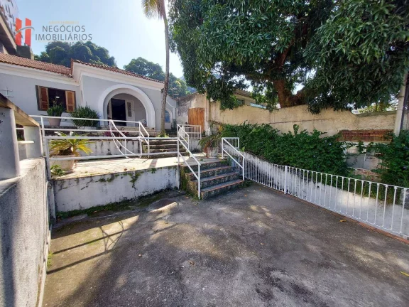 Imagem EXCELENTE CASA LINEAR COM 1.200M² VISTA CINEMATOGRÁFICA PARA PRAIA DA BICA.