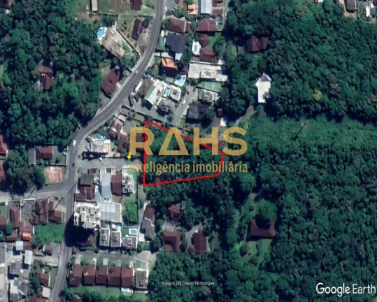 Ótima oportunidade de investimento para você que está procurando um terreno para construir! Local...