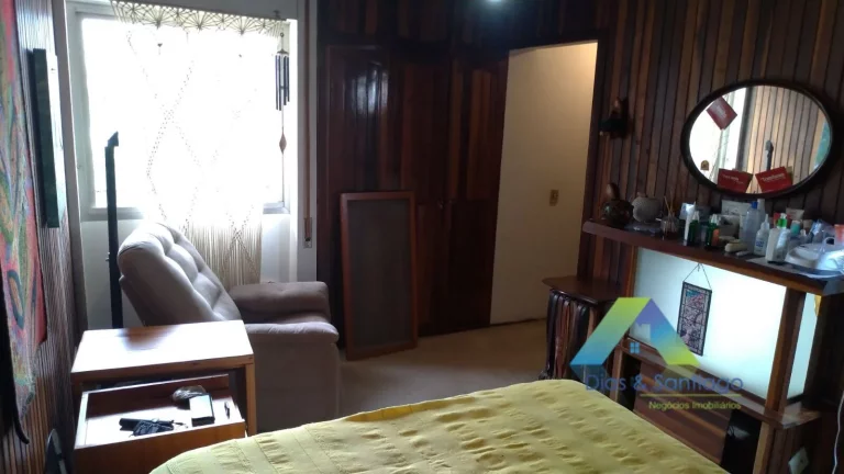Imagem Apartamento com 142m² em 3 dormitórios, 1 suíte, 2 vagas coberta e 1 ampla varanda em área nobre do Morumbi/Zsul..