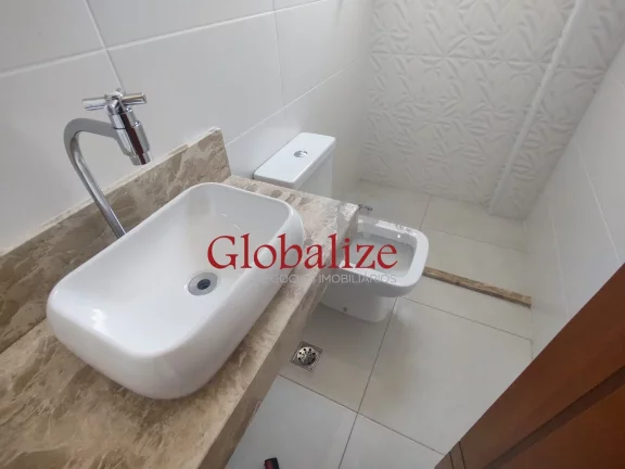 Imagem CASA SOBREPOSTA ALTA MARAVILHOSA DUPLEX COM 3 DORMITÓRIOS SENDO 1 SUÍTE NO BAIRRO DA PONTA DA PRAIA EM SANTOS (SP) POR R$.920.000,00.
