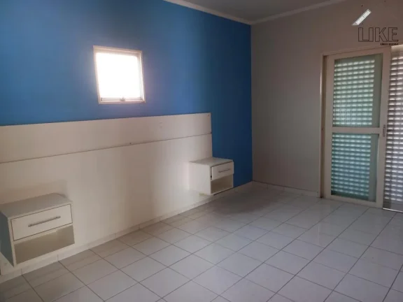 Imagem Alugo casa com terraço na Cidade Jardim