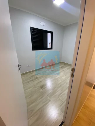 Imagem Sobrado no Tupi em Praia Grande/SP, 3 dormitórios, churrasqueira, R$ 880mil
