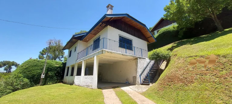 Imagem Casa em Condomínio com preço de Oportunidade em Campos do Jordão/SP