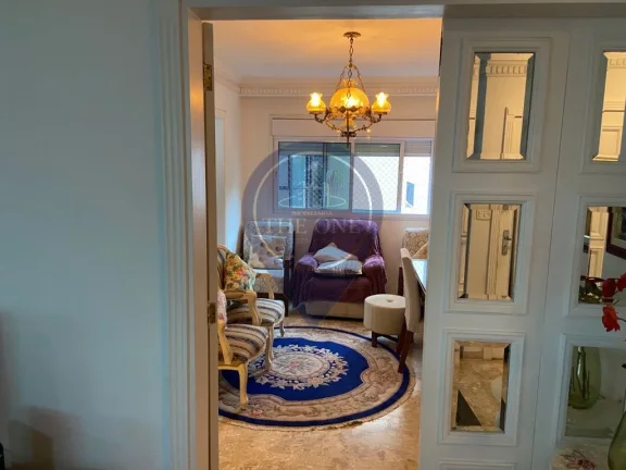 Imagem Apartamento de Luxo no Pacaembu: 3 Quartos, 3 Suítes, 2 Salas, 4 Banheiros e 4 Vagas - 230m² - São Paulo-SP