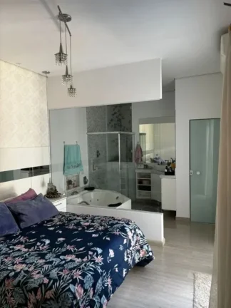 Imagem Casa em Condomínio de Luxo à Venda em Sorocaba-SP: 3 quartos, 3 suítes, 3 salas, 5 banheiros, 4 vagas e 220m² de área.