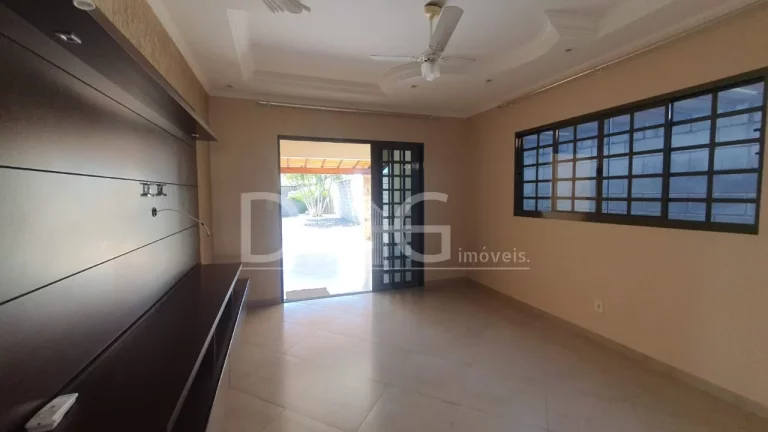Imagem Casa para alugar com 130m² | Recanto Feliz | Paulínia - SP