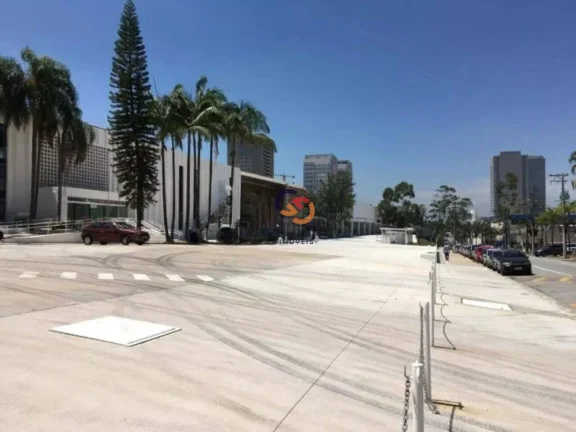Imagem GALPÃO NO TAMBORÉ 64.000m2 - COM 55 DOCAS