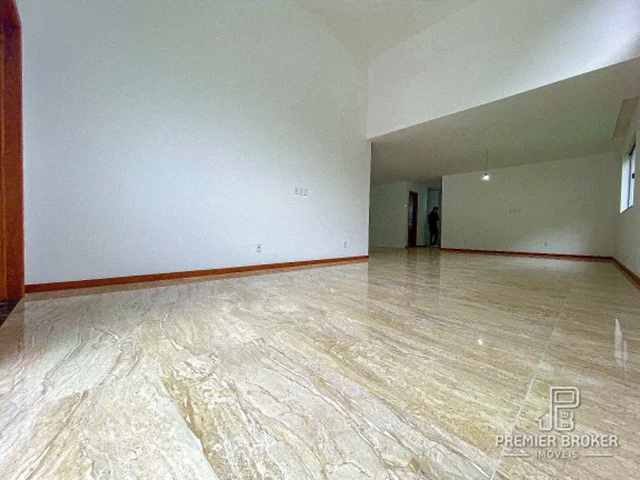 Imagem Casa à venda, 234 m² por R$ 800.000,00 - Albuquerque - Teresópolis/RJ