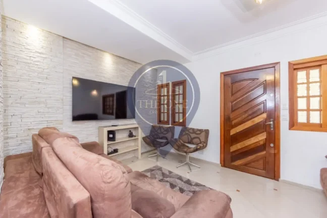 Imagem Imperdível: Casa à venda em São Paulo-SP, Vila Guarani (z Sul) com 3 quartos, 3 suítes, 2 salas, 4 banheiros e 2 vagas de garagem, 200m².