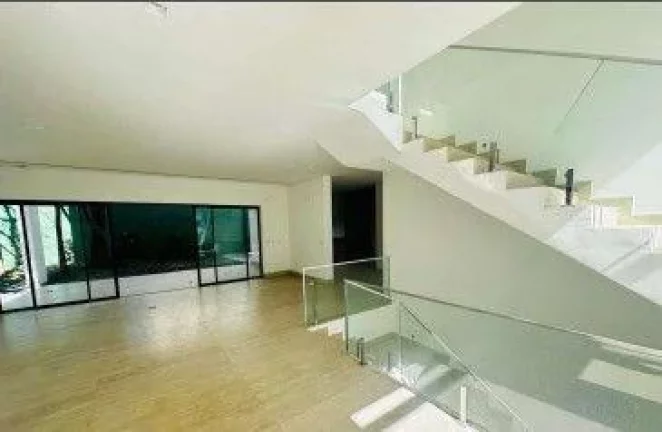 Imagem Casa de condomínio com 650 m², 4 quartos sendo 4 suítes à venda no bairro Alto da Boa Vista.
