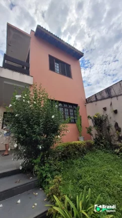 Imagem Sobrado 3 Dorms. 4 vagas e quintal com churrasqueira
