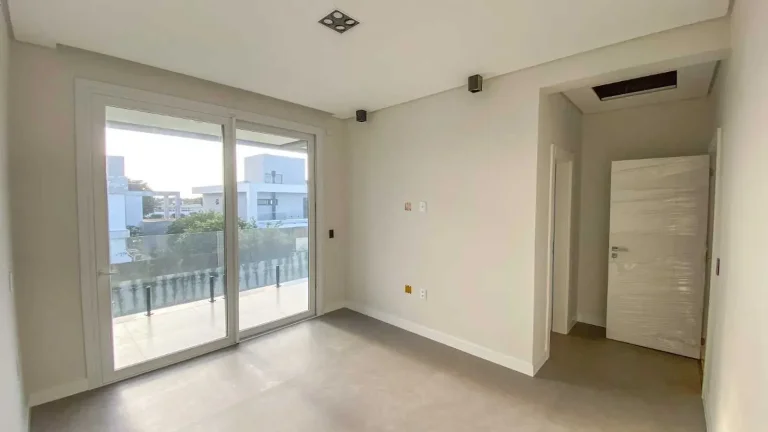 Imagem Casa com 4 suítes e 4 vagas de garagem - Campeche, Florianópolis/SC
