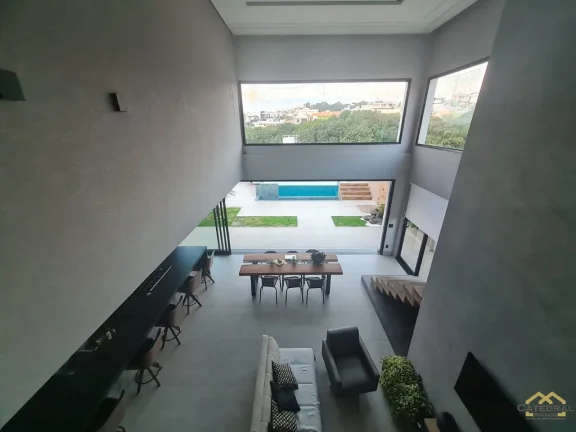 Imagem Casa Alto Padrão com 3 suítes e Piscina - Condomínio Brisas Jundiaí
