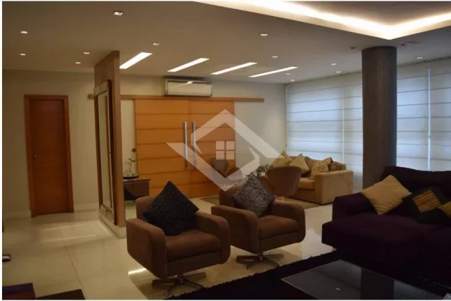 Imagem Apartamento de 7 Quartos para Venda em Copacabana com 350 m²