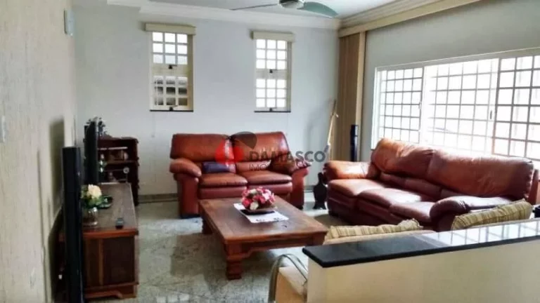 Imagem Sobrado à venda 4 Quartos, 3 Suites, 5 Vagas, Olímpico, São Caetano do Sul - SP