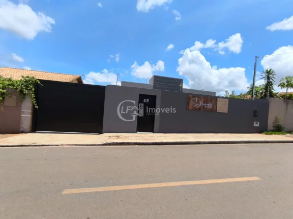 Imagem Alugue já ponto comercial com 2 salas e 3 vagas de garagem em Campo Grande-MS, no Alto São Francisco!