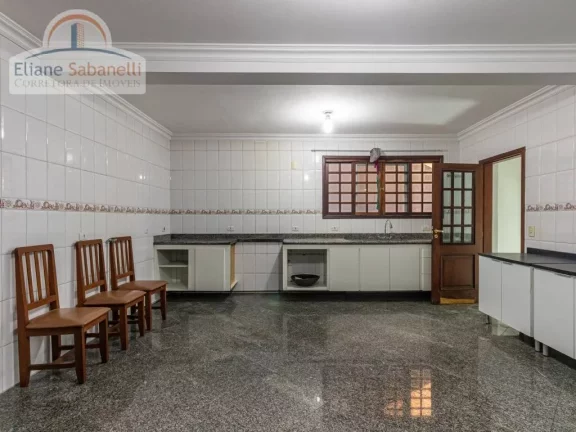 Imagem Casa Residencial ou Comercial Locação, 4 suítes, 600m2 com Piscina, Morumbi