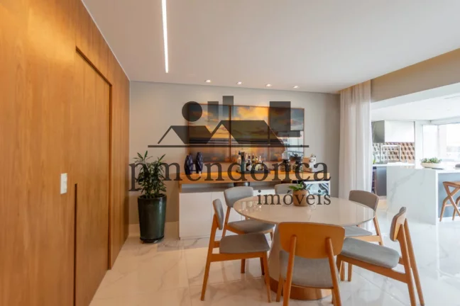 Imagem Belíssimo apartamento em Perdizes com 3 suites e 4 vagas, 172m² mobiliado.