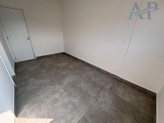 Imagem Apartamento com 3 Dormitórios em Praia Grande de Frente para o Jardim Mathilde