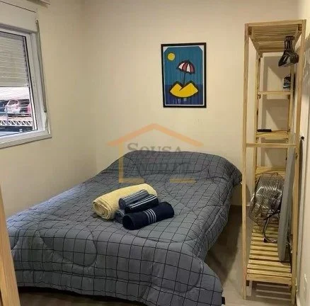 Imagem Apartamento com 1 dormitório, cozinha, banheiro, 26m².

Condomínio com lavanderia, salão de fest...