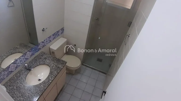 Imagem Apartamento espaçoso à venda em excelente localização. São 2 dormitórios com armários planeja...