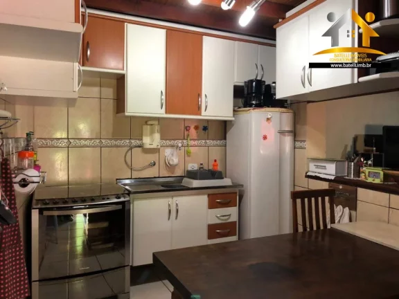 Imagem Bela Casa Térrea no Condomínio Colinas de Caucaia do Alto - Cotia