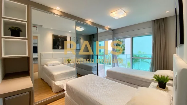 Imagem Apartamento Reserva Corais, Home Clube completo na Praia Brava. Com vista mar, semimobiliado, incrí...