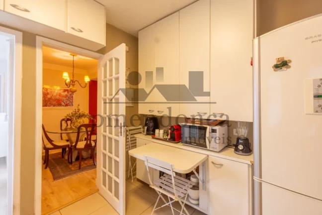 Imagem Apartamento reformado em Perdizes com 3 quartos (1 suíte) e1 vaga, 106m²