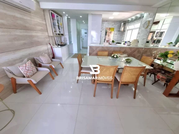 Imagem ASTÚRIAS- FRENTE TOTAL AO MAR , MARAVILHOSO APARTAMENTO TOTALMENTE DECORADO , EXCELENTE ÁREA DE LAZER , 02 VAGAS DE GARAGEM .