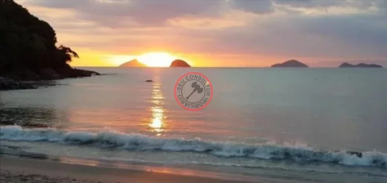 Imagem Pousada PÉ NA AREIA , 21 SUÍTES TODAS COM AR E FRIGOBAR , EXELENTE RESTAURANTE ,PISCINA E VAGAS P/ CARRO , BAR E SERVIÇO DE PRAIA