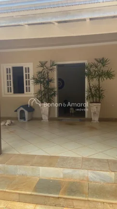 Imagem Localizada ao lado do tradicional Colégio Rio Branco, esta charmosa casa oferece conforto, lazer e ...
