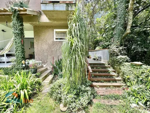 Imagem Casa 124 m², com 3 dormitórios, 1 suite, 2 vagas, à venda, por R$ 1.150.000 - Jardim Ana Estela - Carapicuíba/SP