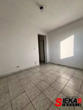 Imagem Aluguel de Apartamento Impecável em Itaim Paulista, SP: 2 Quartos, 1 Banheiro, Vaga de Garagem!