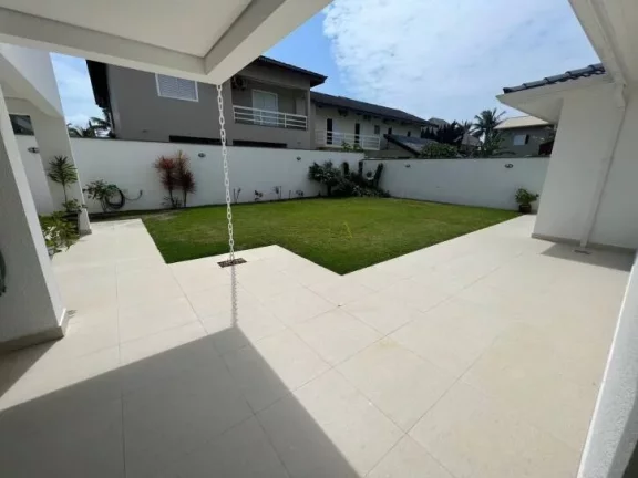Imagem Triplex luxuoso de alto padrão Condomínio Bougainville I - Peruíbe/SP
