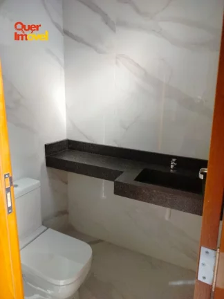Imagem Casa de Alto Padrão em Condomínio - com 3 Suítes no Jardim Valencia, Ribeirão Preto-SP: 156m², 4 Vagas de Garagem