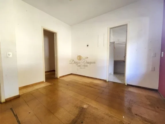 Imagem Casa em Condomínio para Venda em Teresópolis / RJ no bairro Parque do Imbui