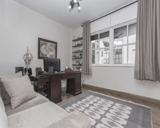 Imagem Apartamento com living para 2 ambientes, 3 dormitórios, sendo 1 suíte, banheiro social, copa-cozin...
