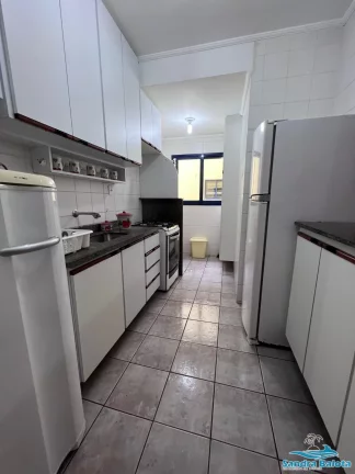 Imagem Apartamento com 3 dormitórios a 100 metros da Praia Grande