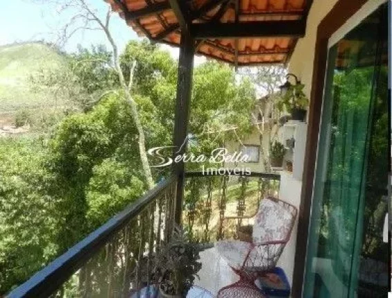 Imagem Casa com 4 dormitórios à venda, 178 m² por R$ 790.000,00 - Vargem Grande - Teresópolis/RJ